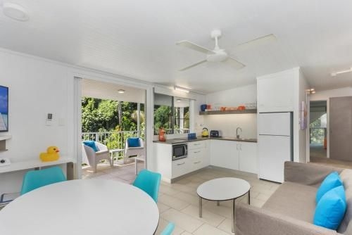 By The Sea Port Douglas Apartments4
