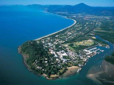 Coconut Grove Apartments Port Douglas1