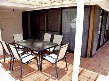Latitude 16 Tropical Reef Holiday Aprts1