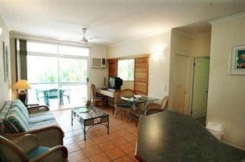 Latitude 16 Tropical Sands Holiday Aprts0