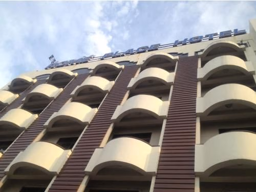 โรงแรมโรมเพลส (Rome Place Hotel)2