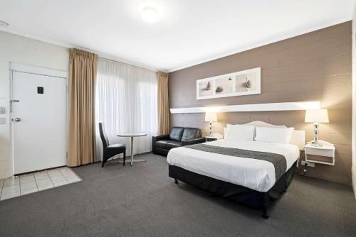 Comfort Inn And Suites King Avenue4