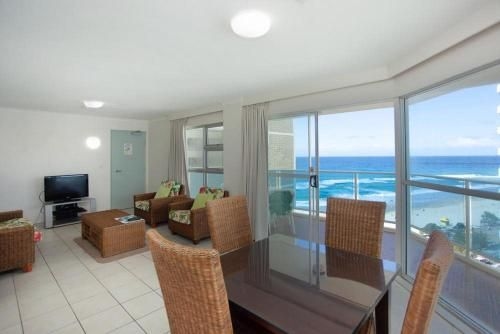 โกรสเวเนอร์ บีชฟรอนท์ อพาร์ทเมนท์ส (Grosvenor Beachfront Apartments)3