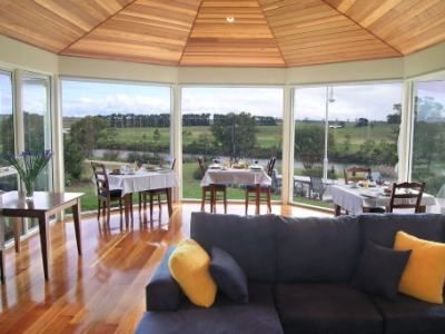 Chestnut Hill Country Retreat3