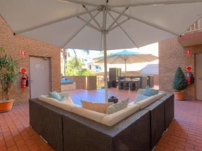 Central Railway Hotel1