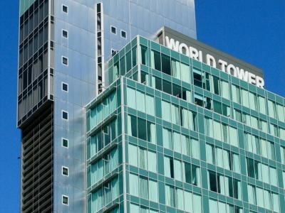 Meriton Serviced Apartments World Tower0