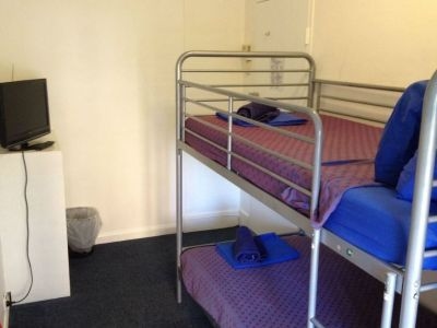 Zing Backpackers4