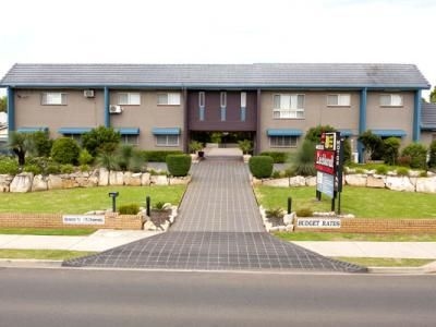 Leichhardt Motor Inn2