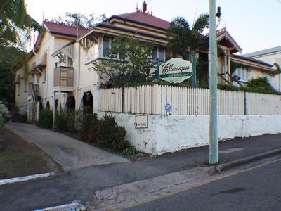 Classique Bed & Breakfast (Classique Bed And Breakfast)0