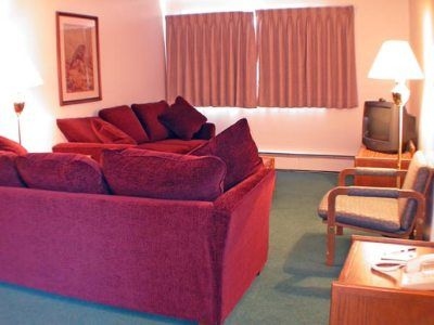Rundle Manor3