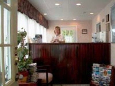 Howard Johnson Express Inn Barrie3