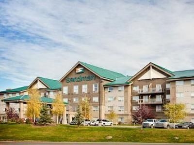 Sandman Hotel and Suites Calgary West0