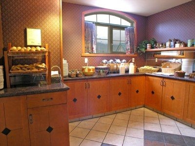 Best Western Pocaterra Inn4