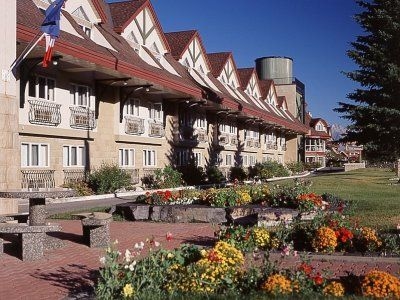 Canmore Inn And Suites0