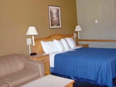 Quality Inn Castlegar4