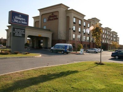 Hampton Inn And Suites Montreal Dorval0