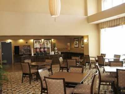 Hampton Inn And Suites Edmonton West3
