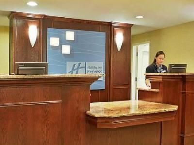 Holiday Inn Express Htl And Suites Edson1