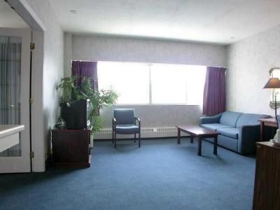 Executive Inn Kamloops3