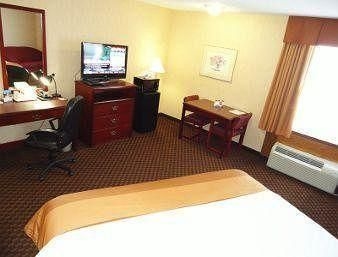 Howard Johnson Kitchener Conestoga2