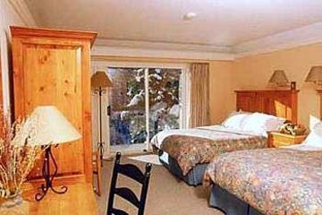 Moraine Lake Lodge4
