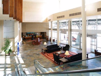 Coast Hotel And Conv Ctr Langley City4