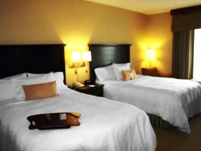 Hampton Inn And Suites By Hilton Laval3