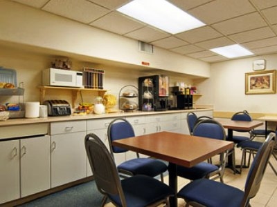 Super 8 Edmonton International Airport1