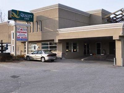 Quality Inn Mont Laurier0