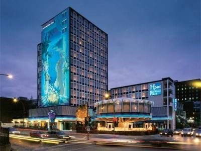Maritime Plaza0