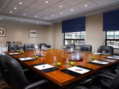 Crowne Plaza Fallsview2
