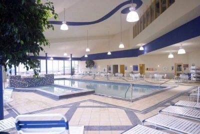Embassy Suites Niagara Falls3