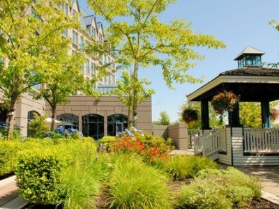 Holiday Inn North Vancouver2