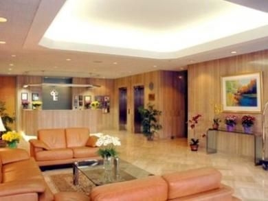 Cartier Place Suite4
