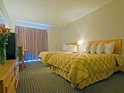Comfort Inn West3
