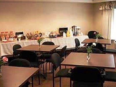 Comfort Inn Pickering2