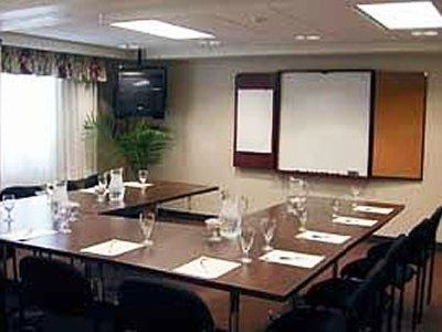 Comfort Inn Pickering1