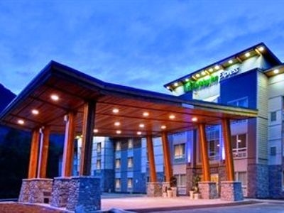 Holiday Inn Express Squamish0