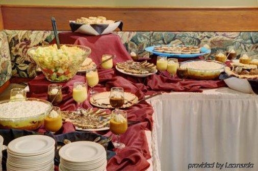 Loyalist Lakeview Resort4