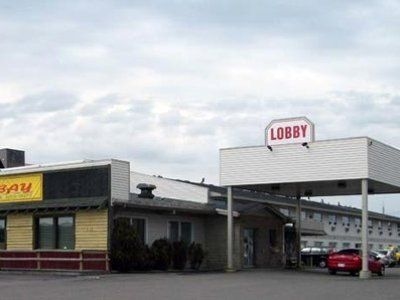 Econo Lodge Thunder Bay1