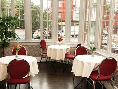 Clarion Hotel And Suites Selby3