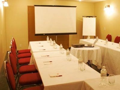 Clarion Hotel And Suites Selby1
