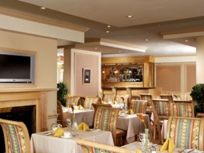 Four Points Sheraton Toronto Lakeshore4
