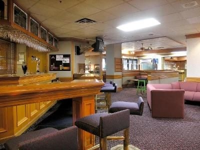 Howard Johnson Plaza4