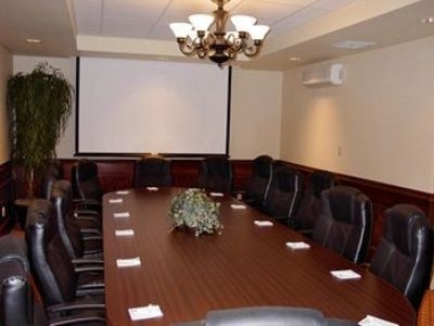 Monte Carlo Inns Vaughan Suites1