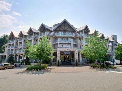 Summit Lodge And Spa0
