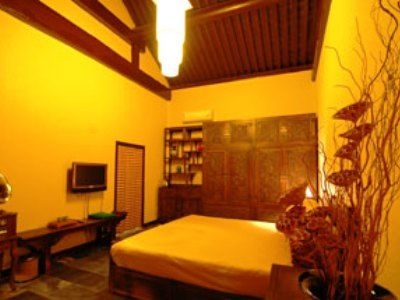 Desheng Zhongtang1