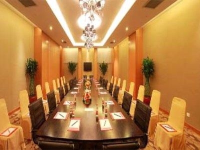 Ramada Parkside1