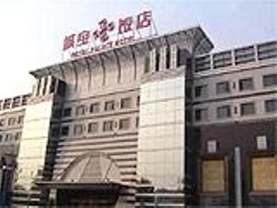 Royal Palace Hotel0