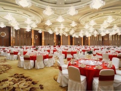 Intercontinental Century City3